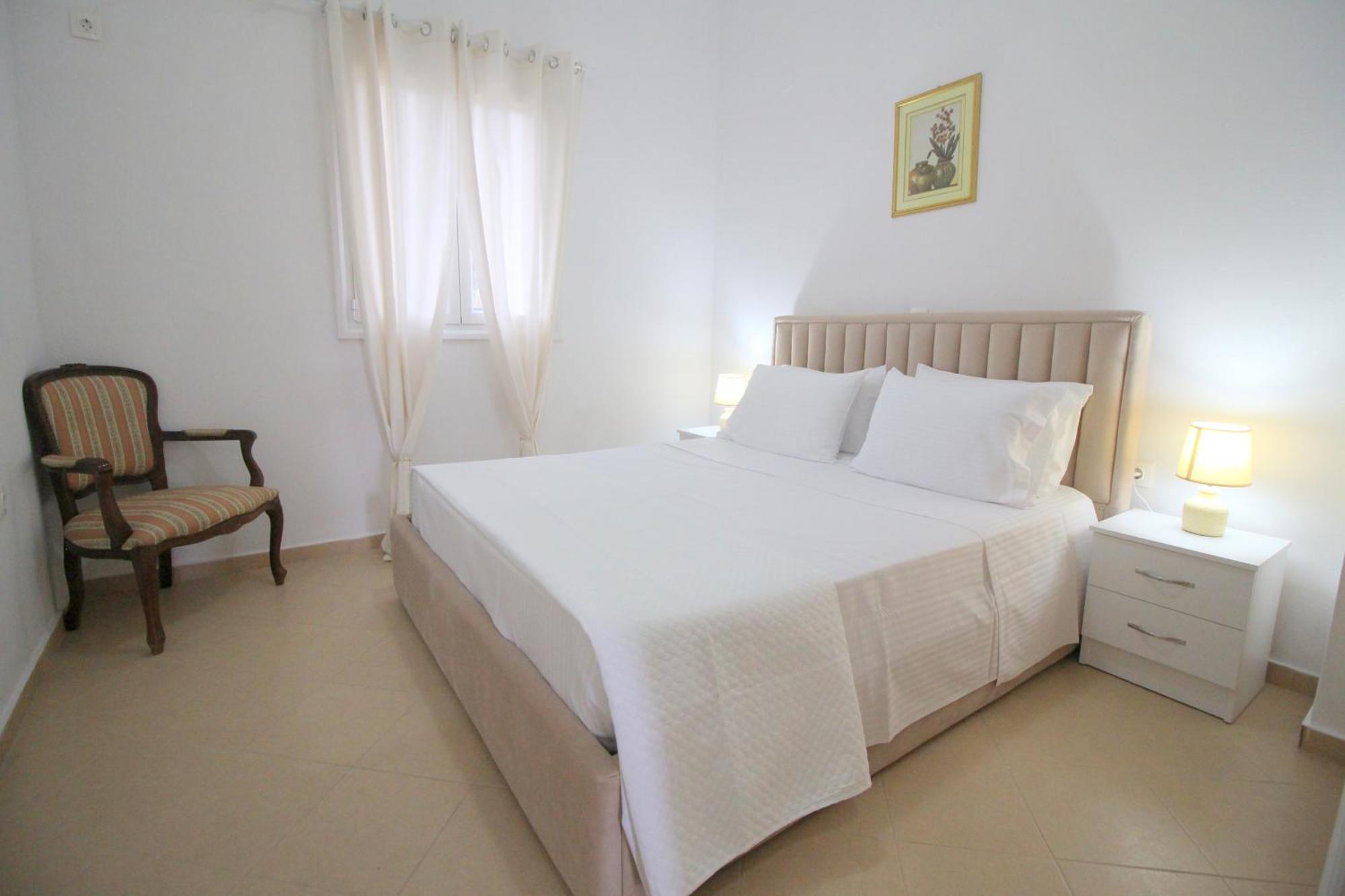 Nefeli'S Apartment Himare Exterior foto