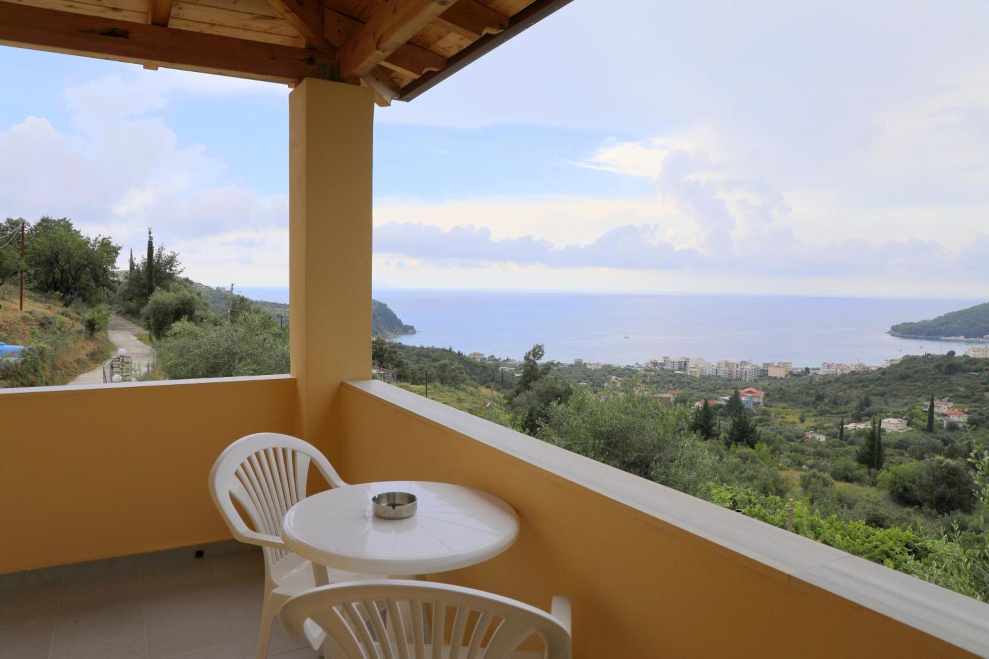 Nefeli'S Apartment Himare Exterior foto