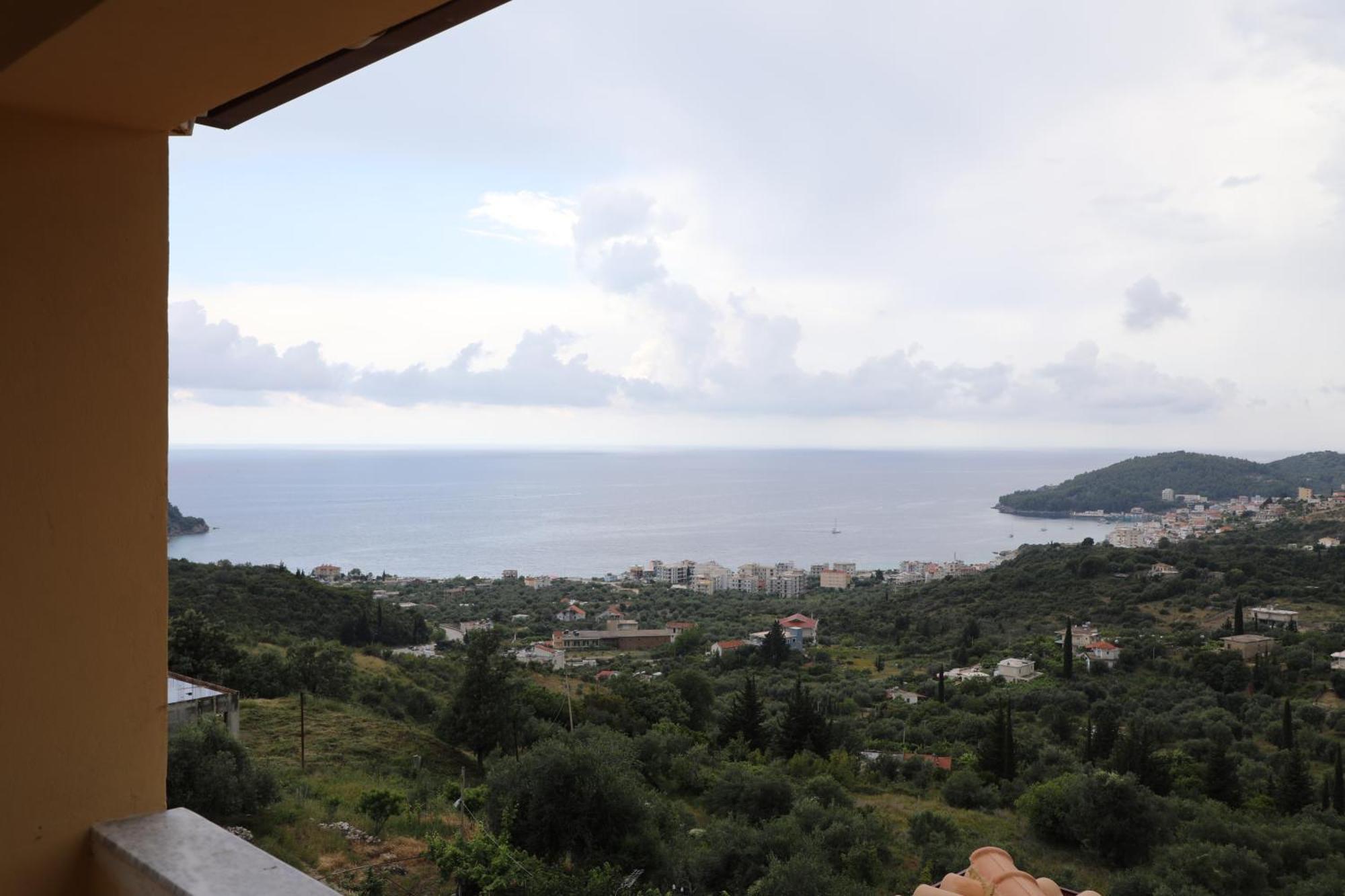 Nefeli'S Apartment Himare Exterior foto