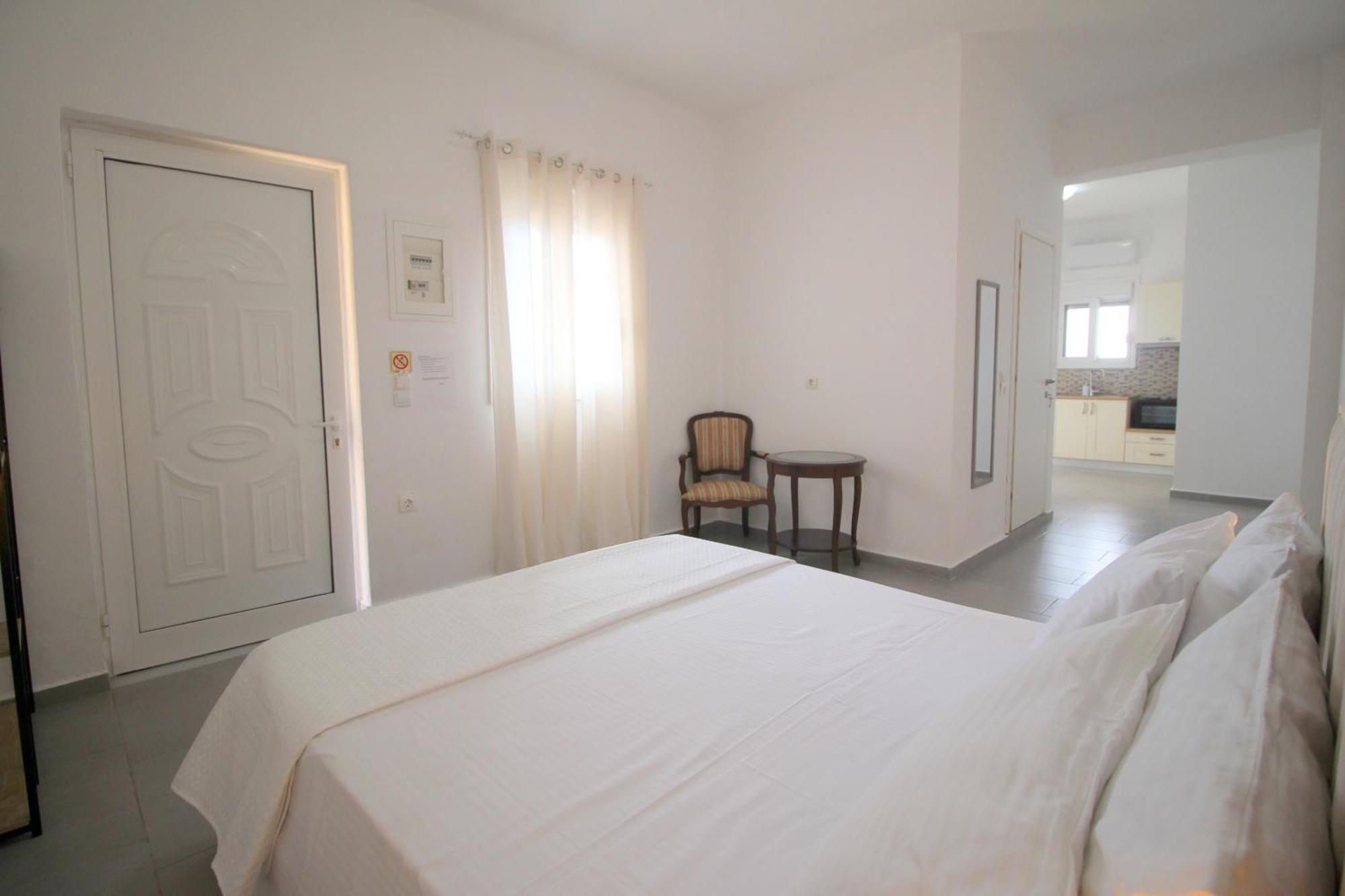 Nefeli'S Apartment Himare Exterior foto